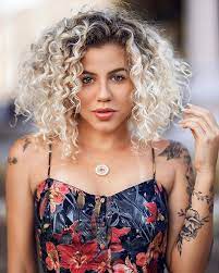 Balayage on curly hair 11. Blonde Bob With Dark Roots Best Short Curly Hair Ideas In 2019 Short Blonde Curly Hair Curly Hair Styles Curly Hair Photos