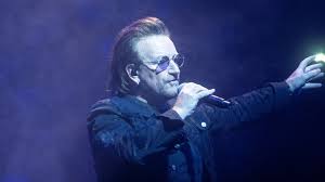 Bono was born paul david hewson in dublin, ireland on may 10, 1960, to iris (rankin) and brendan robert hewson. Stichtag 10 Mai 1960 U2 Sanger Bono Wird Geboren Stichtag Wdr