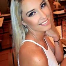 Kaitlin Howe's Instagram, Twitter & Facebook