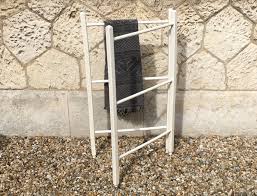 Porte Serviettes Ancien Bois Blanc French Vintage Towel Holder Etsy Vintage Towels French Vintage Towel Holder