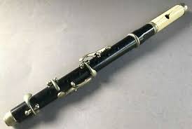 View allall photos tagged piccoloflöte. Musikinstrument Blasinstrument Holzblasinstument Querflote Piccoloflote 1900 Eur 120 00 Picclick De