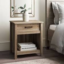 It boasts two drawers, including a top one lined in felt. Pin By Gaston On Mesas De Luz In 2021 Side Tables Bedroom Bedroom Night Stands Nightstand Decor