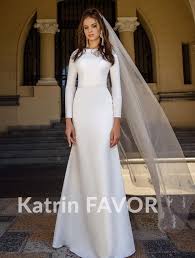 Simple Wedding Dress Long Sleeve Wedding Dress Winter Wedding Dress Mermaid Wedding Dress Satin Ivory Wedding Dress Modest Wedding Dress In 2020 Fitted Wedding Gown Modest Wedding Dresses Minimalist Wedding Dresses