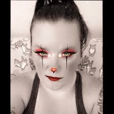 Catherine Goad 🧟‍♀️🧡🌮🧁🦖🧩 (@ImpossibleGrl11)