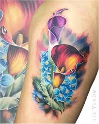 Black And White Realistic Calla Lily Tattoo A Beautiful Cala Lily And Hydrangea Tattoo I Did That Was Inspired By The Amazing Igor Levashov Realistic Flower Tattoo Hydrangea Tattoo Flower Thigh Tattoos