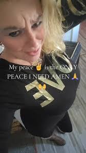 Erin Gould's Instagram, Twitter & Facebook