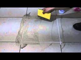 Tuvalet lavabosu taşı nasıl temizlenir ayrıntılı bilgi için lütfen video sonuna kadar izleyin tuvalet taşı kararması nasıl temizleniyor. Fayans Derz Temizleyici Youtube