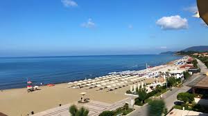 Castiglione della pescaia, nel sud della toscana, è una delle località balneari più frequentate del mar tirreno grazie alle sue spiagge di sabbia fine e meritano una visita anche gli appartamenti privati a castiglione della pescaia, molto apprezzati dai visitatori stranieri e dagli italiani stessi grazie al loro. Appartamenti Affitti Estivi Via Roma Fronte Mare Castiglione Della Pescaia Immobiliare Pm
