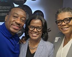 Tanisha Collier's Instagram, Twitter & Facebook