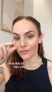 Holly Crisp's Instagram, Twitter & Facebook