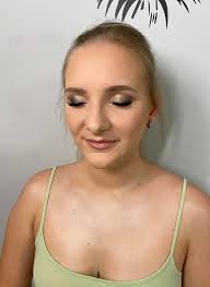 Na te zimowe dni wspaniała Sandra Krawczyk ❤️ Malowanie tak pięknej twarzy  to była czysta przyjemność! 🤌🏻 lekkość, naturalność i kobiecość to coś,  co uwielbiam ❤️ a do tego przesympatyczna osoba -