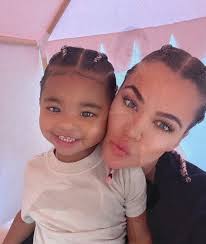 Khloe Kardashian dhe Tristan Thompson nuk lënë më vend për dyshime! Çifti i  famshëm rikthehet bashkë, pasi u fotografuan duke…