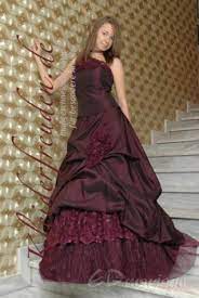 We did not find results for: Brautkleid Mit Korsage Bordeaux Weinrot Kleiderfreuden