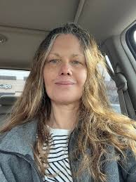 What do you think of my new haircut and color?