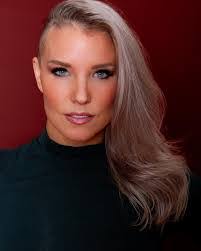 Jesse Burney's Instagram, Twitter & Facebook