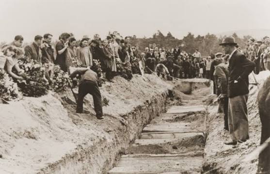 The Kielce Pogrom: A Blood Libel Massacre of Holocaust Survivors |  Holocaust Encyclopedia
