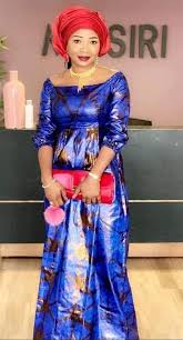 Des mots et des expressions que j'aime parce qu'ils m'amusent. Pin By Nicole Gbaguidi On Mode Africaine Latest African Fashion Dresses African Fabric Dress African Print Fashion Dresses
