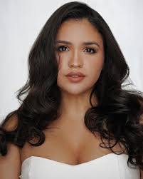 Lissette Marquez's Instagram, Twitter & Facebook