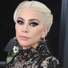 A variety of styles and variants are available, from the smaller feminine sizes to unisex medium and large. Maurizio Gucci Nin Hayatini Anlatan Filmde Lady Gaga Basrolde
