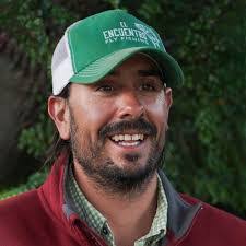 Sandra Spina's Instagram, Twitter & Facebook