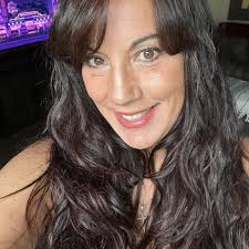 Who can do home repairs and renovations in Rockford, IL?