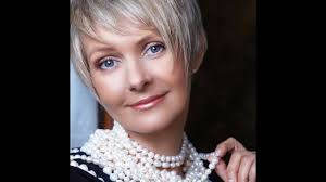 Frisuren dunne haare schmales gesicht. Aktuelle Neue Frisurentrends Frisuren Ab 50 Youtube