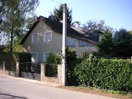 Dieses immobilienprojekt wurde in der niederösterreichischen marktgemeinde strasshof an der nordbahn, im bezirk gänserndorf und ca. Datei Das Haus Von Wolfgang Priklopil Jpg Wikipedia