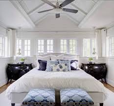 Find out everything from the best colors to the best statement pieces. 50 Ideas For Placing A Bed In Front Of A Window