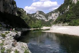 The department of ardèche has the number 07 and is divided into 3 districts , 33 townships and 339 municipalities. File Ardeche P1010184mod Jpg Wikimedia Commons