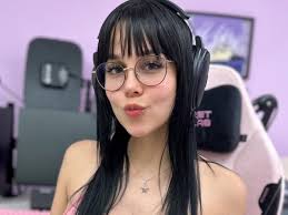Vita Celestine muestra sus encantos en redes sociales