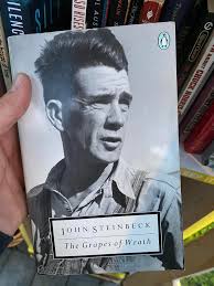 I found a great selection of Ladybird books in Goslings (art shop) Sudbury  today. Was chuffed to find 'What To Look For In Summer' and 'What To Look  For In Autumn' whilst