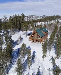 Enjoy the fresh mountain air, the smell of the ponderosa pines and the extreme beauty of the black hills when you stay at a cabin, lodge or resort in hill city, sd. Top 50 South Dakota Cabin Rentals Vrbo Com