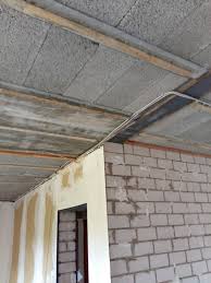 Dazu haben wir vor und hinter der mauer holzdielen an decke und boden mit jeweils 3 stützen geklemmt (kann man auf dem bild im link unten sehen). Tragfahigkeit Hohlsteindecke