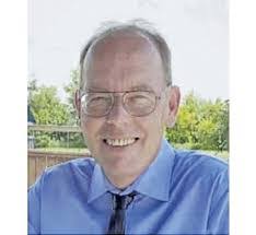 Rob Abbott's Instagram, Twitter & Facebook