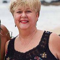 Sandra Warrick's Instagram, Twitter & Facebook