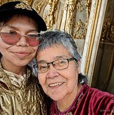 Confrontation between Amanda and Shayla in Kountry Wayne's skit