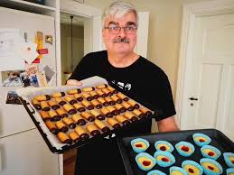 He was member of the swedish parliament from 1994 to 2016, representing kalmar län. Adele Dazeem Johansonjoel Twitter