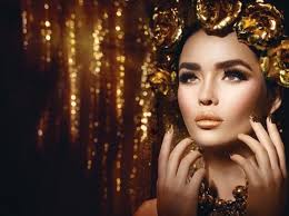Erfahren sie jetzt mehr in unserer rubrik mode & schönheit. Tipps Fur Ein Glamouroses Abend Make Up Mit Wow Effekt