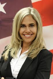 Aline Murphy's Instagram, Twitter & Facebook