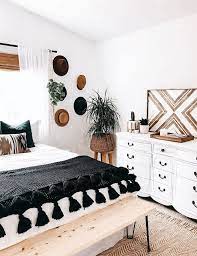 10 Bright And Airy Black And White Boho Bedroom Ideas Diy Darlin Home Decor Bedroom Home Decor Bedroom Interior