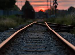 Selain itu, untuk menghindari keretakan kaca saat ada bunyi yang menggelegar seperti ketika ada petir, atau bunyi keras lainnya. Pemuaian Pengertian Jenis Penyebab Contoh Soal Lengkap