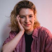 Greta Lang's Instagram, Twitter & Facebook