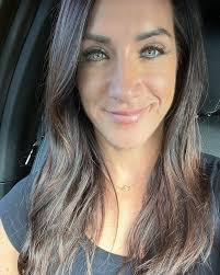 Lindsey Sizemore (@lindsize) • Instagram photos and videos