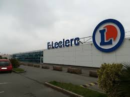 Sur de 10 000 références en ligne et retrait gratuit dans les centres auto e.leclerc Lannion L Extension Du Centre E Leclerc Retoquee Le Tregor