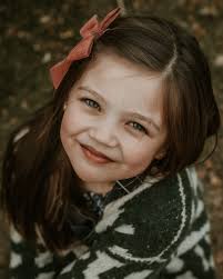 It's been entirely too long since I've photographed my little muse 😭 I  don't know what I wld do without this chick, she's literally perfect in  every way. My everything. My WHOLE