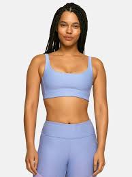 Of course, plenty of sports bra have all of these features (and more), yet still fail to keep the ladies from moving around. Best Sports Bras For Big Busts 2020 Popsugar Fitness