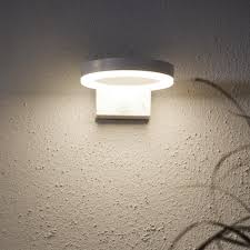 Huber led wandlampe mit bewegungsmelder 140°, rund, weiß, 10 w, 850 lumen, tageslichtweiß, ip54 wandleuchte mit bewegungsmelder 140° arbeitsfeld halbkugelförmig und einer reichweite bis zu 9 m leistung: Led Solar Wandleuchte Vidi 40 Warmweisse Led Bewegungsmelder Dammerungssensor Weiss Lichterketten Experte