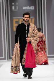 15 Great Indian Groom Wedding Dress Ideas That You Can Share With Your Friends Indian Groom W Indian Groom Wear Wedding Dresses Men Indian Wedding Outfit Men