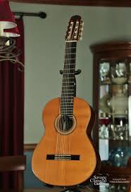 Darren Hippner Classical Guitar 625 8 String I've spent the last year deconstructing the renaissance lute style of playing so i can improvise.