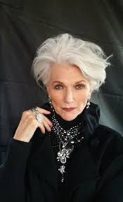 Maye Musk Buscar Con Google Gorgeous Gray Hair Short Grey Hair Short Hair Styles